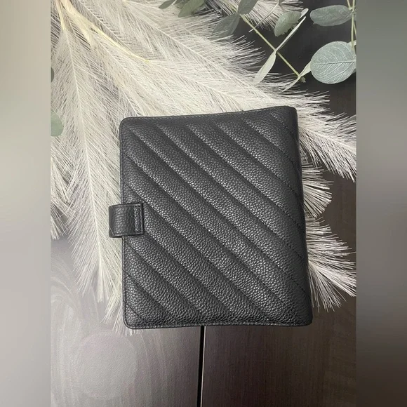 May Paper Co Personal Wide Ring Leather Quilted Agenda Cover | Liquorice (Black) - Picture 4 of 5